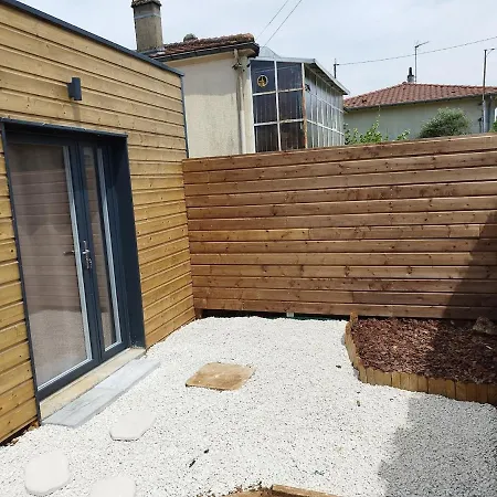 Tiny House Neuve, Confortable Et Parking Gratuit Апартаменти *